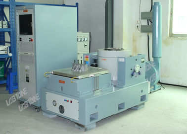 Maszyna do prób stołowych o dynamicznej wibracji 400 kg ze stołem antypoślizgowym 800 * 800cm spełnia wymagania normy IEC 62133